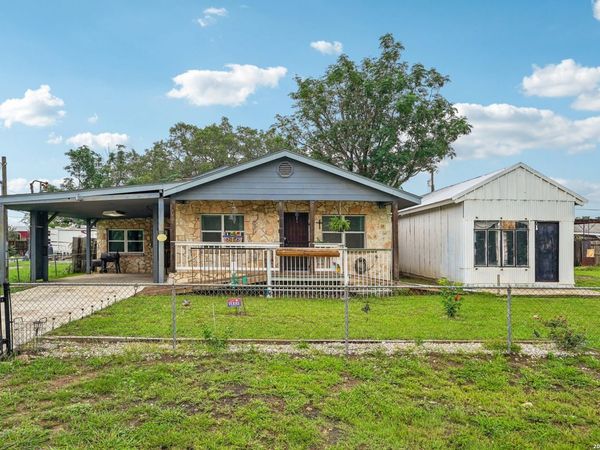 4229 & 4225 Mansion, Von Ormy, TX 78073