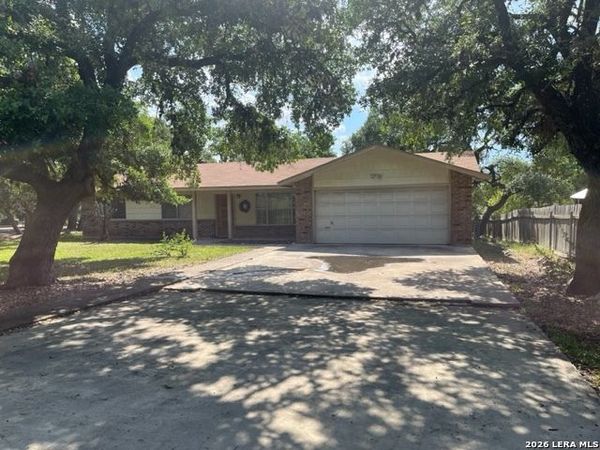311 CINDY DR, Canyon Lake, TX 78133