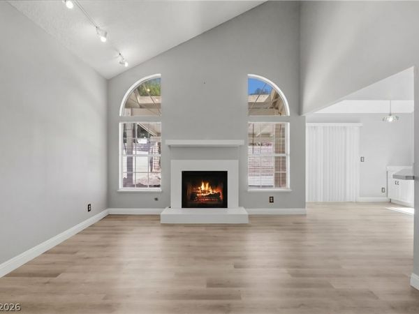 8912 Surf View Drive, Las Vegas, NV 89117