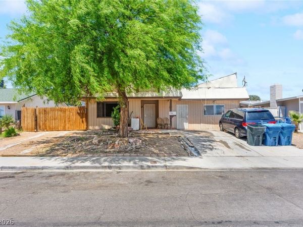 816 Antigua Street , Las Vegas, NV 89145