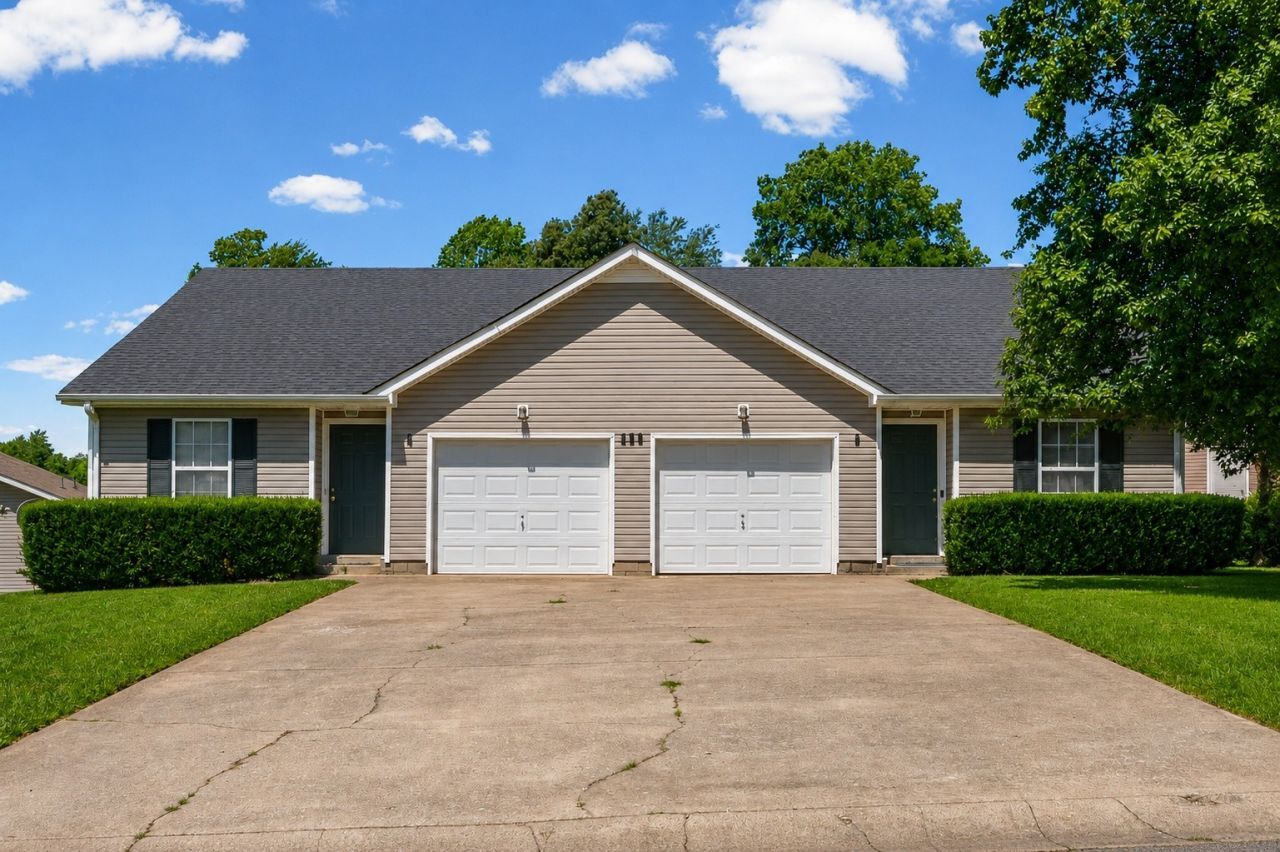 256 Executive Ave, Clarksville, TN 37042 Main Photo