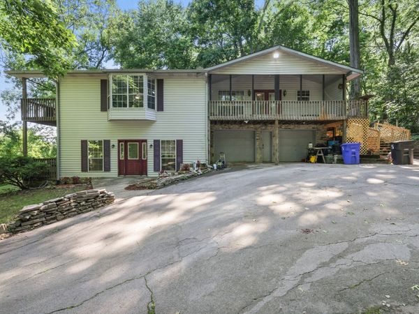 1153 Bear Creek Pike , Columbia, TN 38401