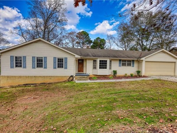 2289 Amberbrook Drive SW, Conyers, GA 30094