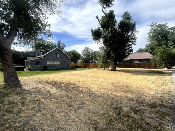 TBD California/7th West, Gooding, ID 83330