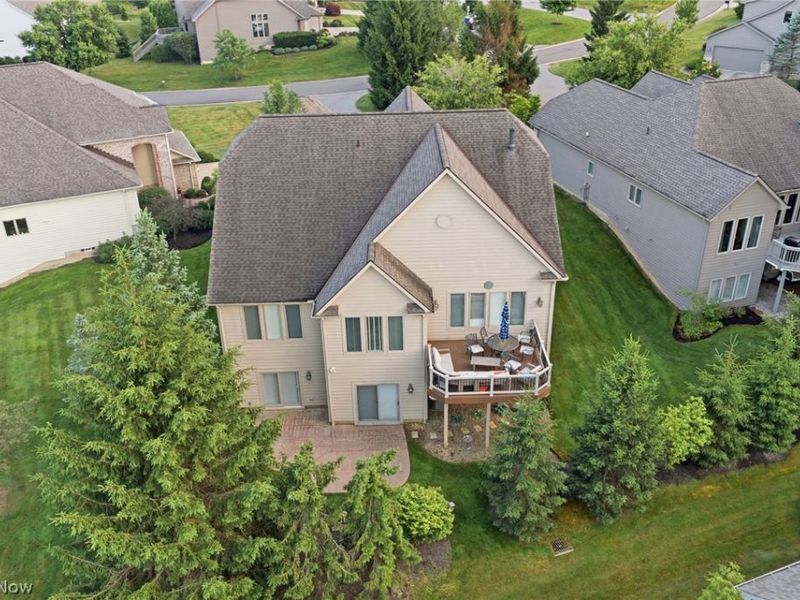 585 Burgess Circle, Aurora, OH 44202 Photo 3