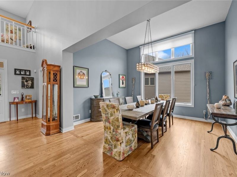 585 Burgess Circle, Aurora, OH 44202 Photo 9