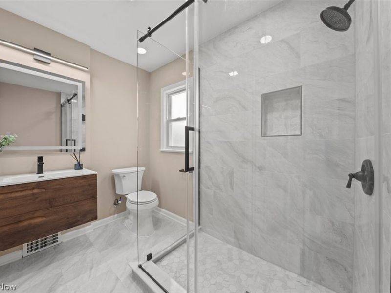 3601 Tullamore Road, University Heights, OH 44118 Photo 15