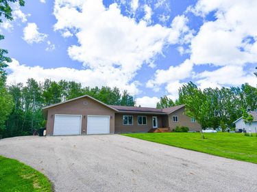 506 E Bakke Avenue, Newfolden, MN 56738