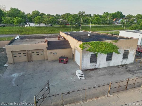 15410 Harper Avenue , Detroit, MI 48224