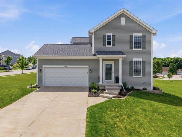 2518 Marie Cir, Waukesha, WI 53189