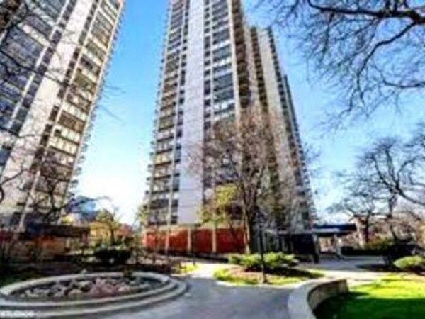 1360 N Sandburg Terrace , Unit 1111C, Chicago, IL 60610