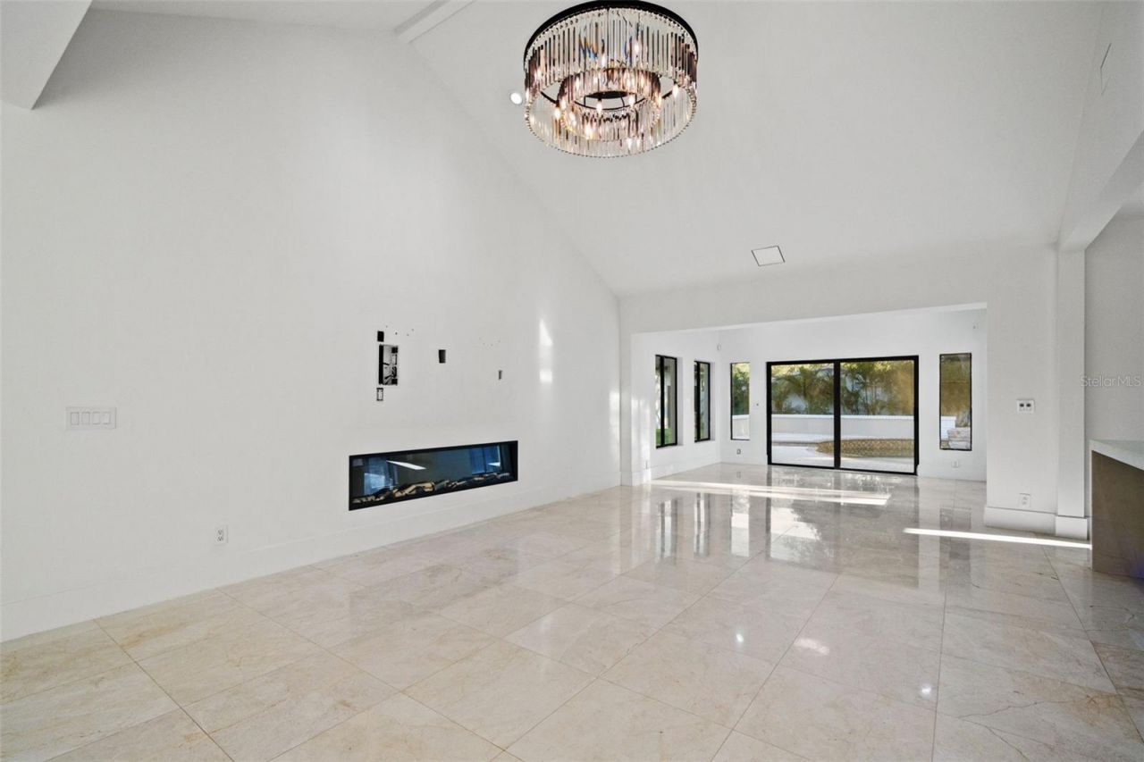 2521 Lake Ellen Drive, Tampa, FL 33618 Photo