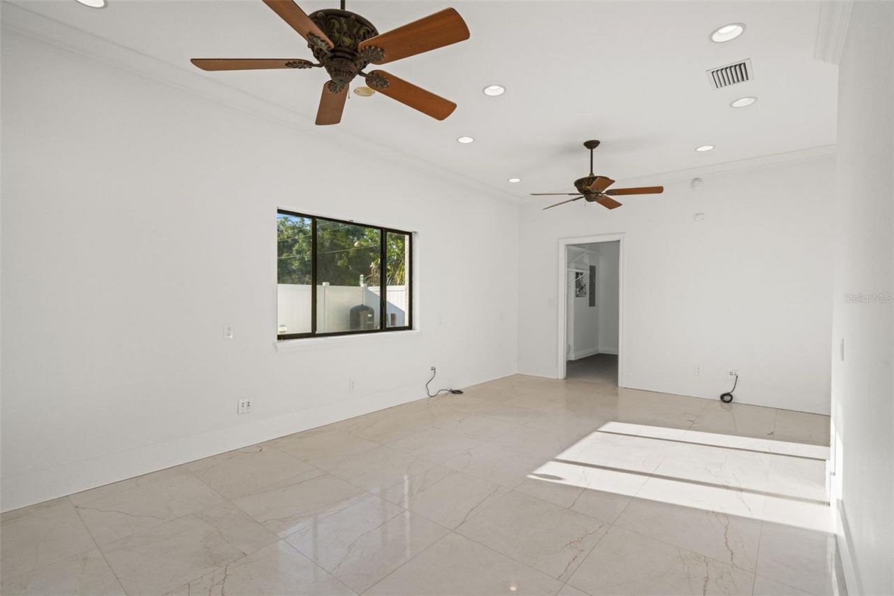 2521 Lake Ellen Drive, Tampa, FL 33618 Photo