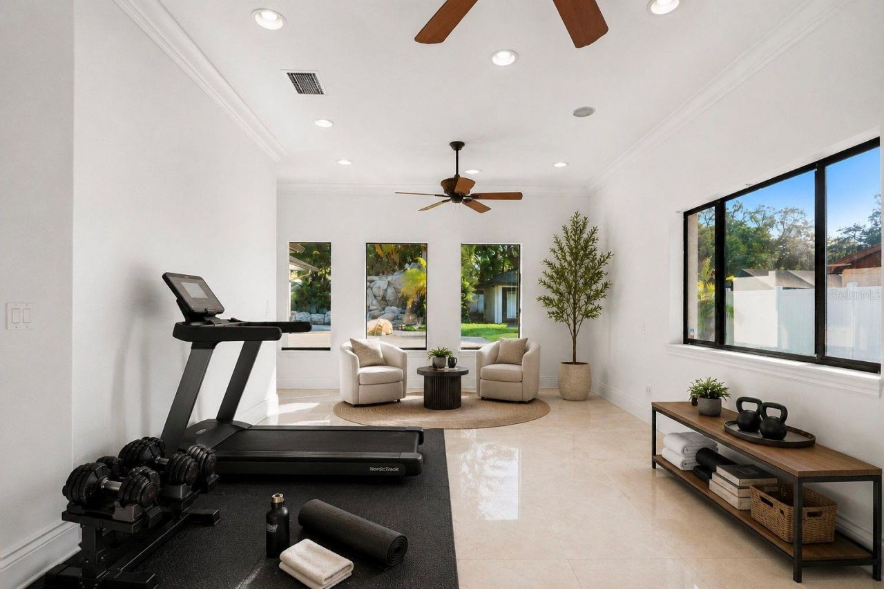 2521 Lake Ellen Drive, Tampa, FL 33618 Photo