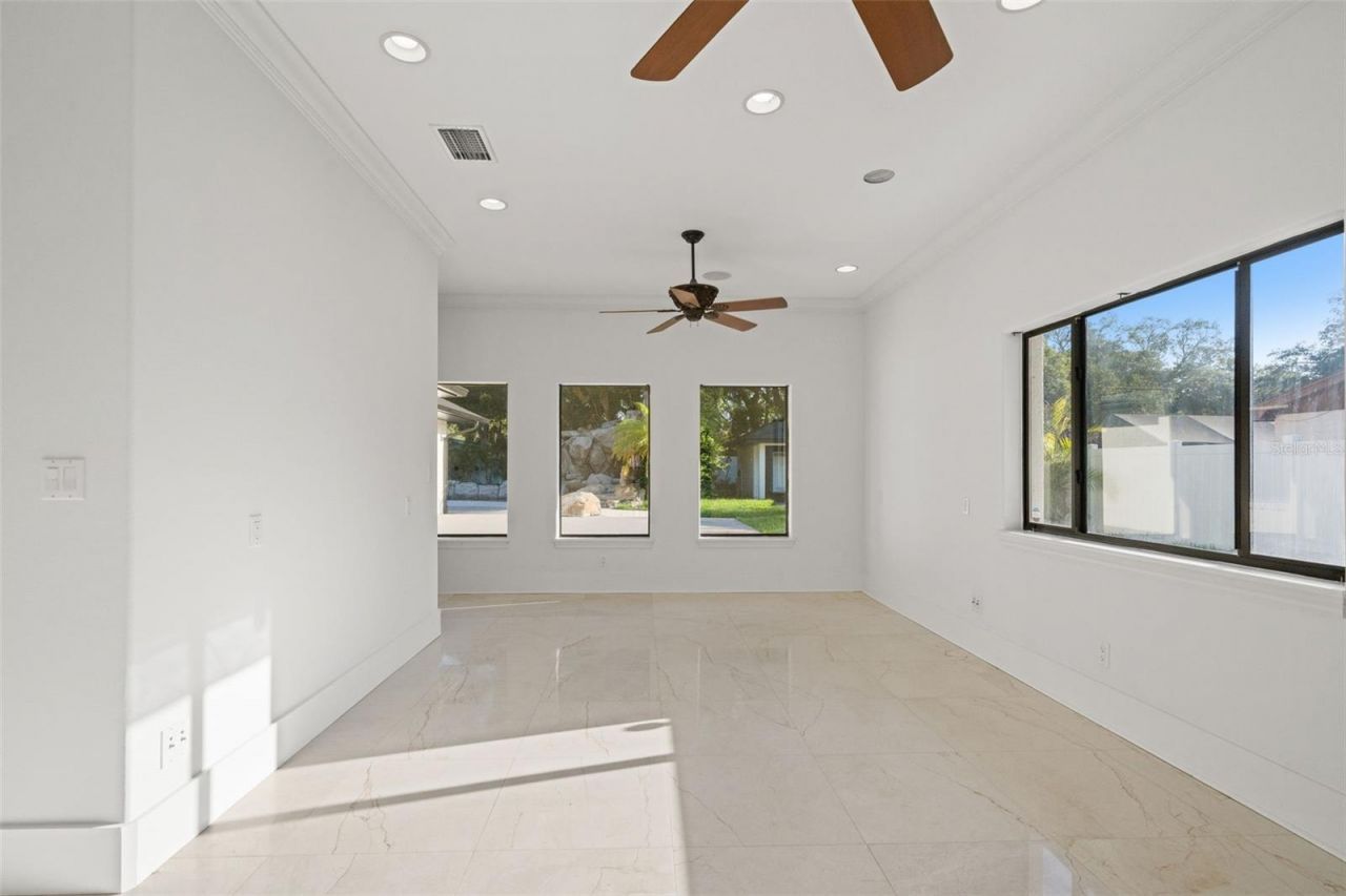 2521 Lake Ellen Drive, Tampa, FL 33618 Photo
