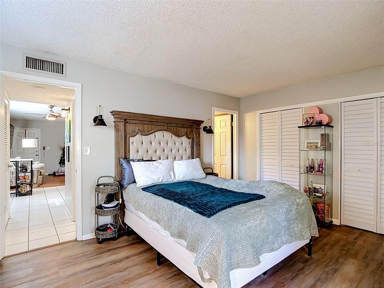 11805 Raintree Lake Ln, Unit B, Temple Terrace, FL 33617 Photo