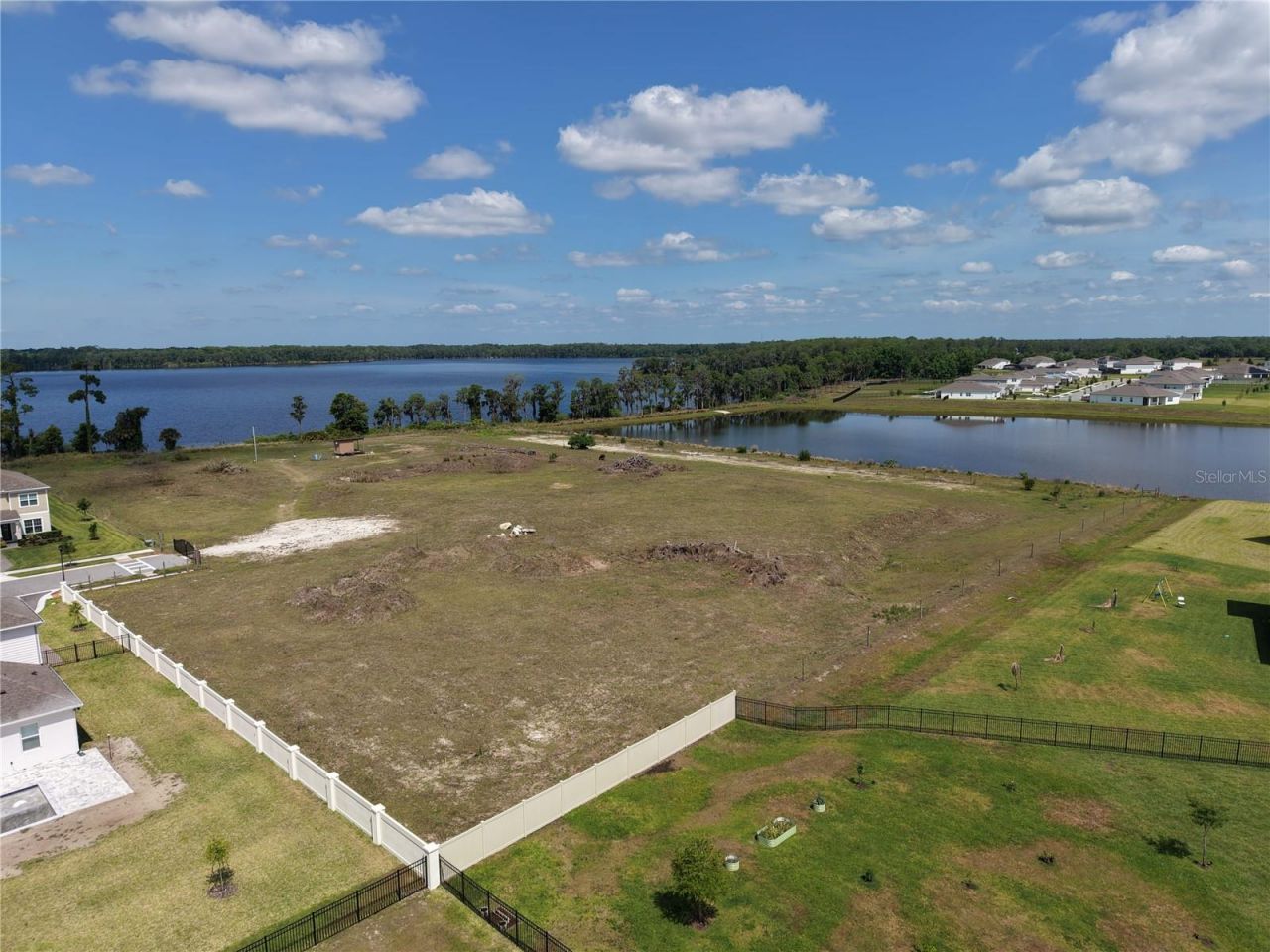 Lake Pickett Rd , Orlando, FL 32820 Photo