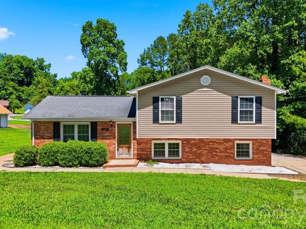 1401 Southwest Boulevard, Newton, NC 28658