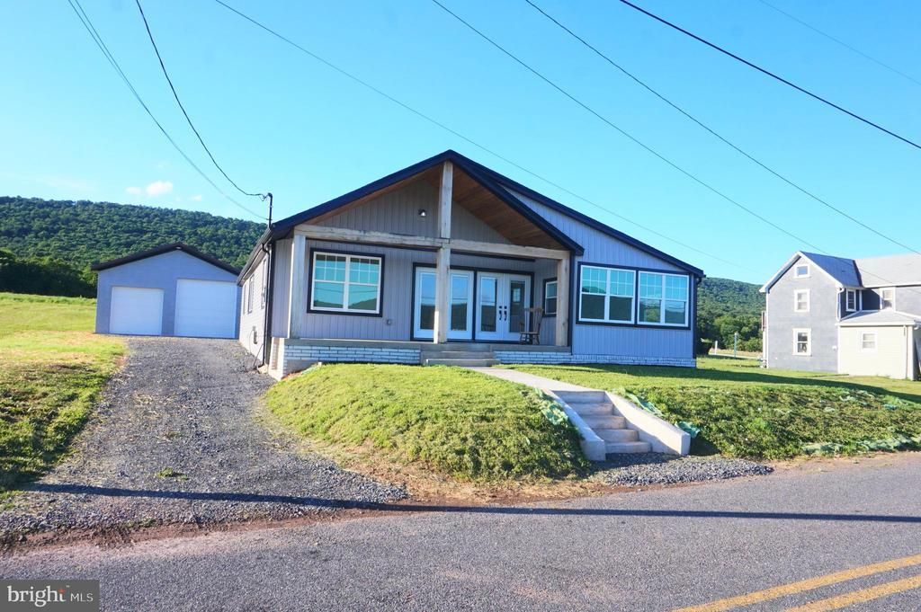 270 W MOUNTAIN ROAD, HEGINS, PA 17938