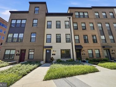 223 MONTGOMERY, ALEXANDRIA, VA 22314