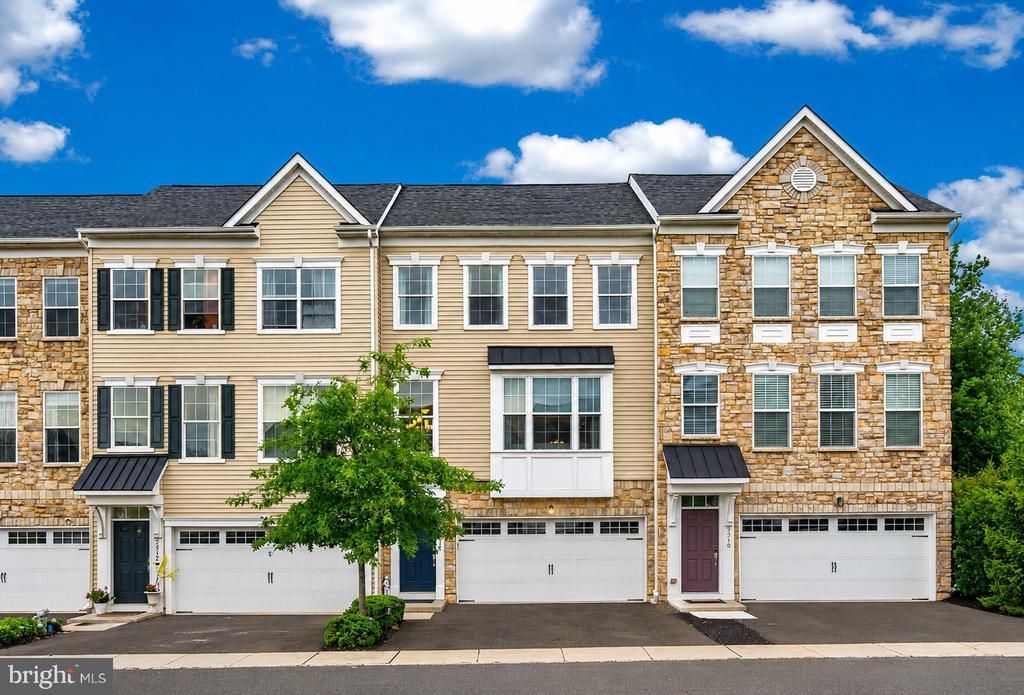 2314 MACIS CIRCLE, WARRINGTON, PA 18976