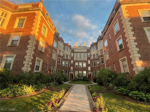 16300 Van Aken Boulevard , Shaker Heights, OH 44120