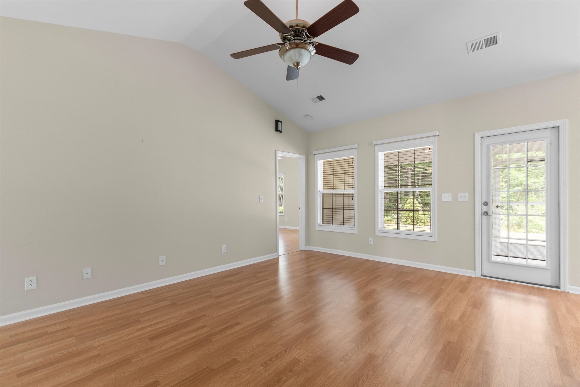 153 Myrtle Grande Dr. Photo 17