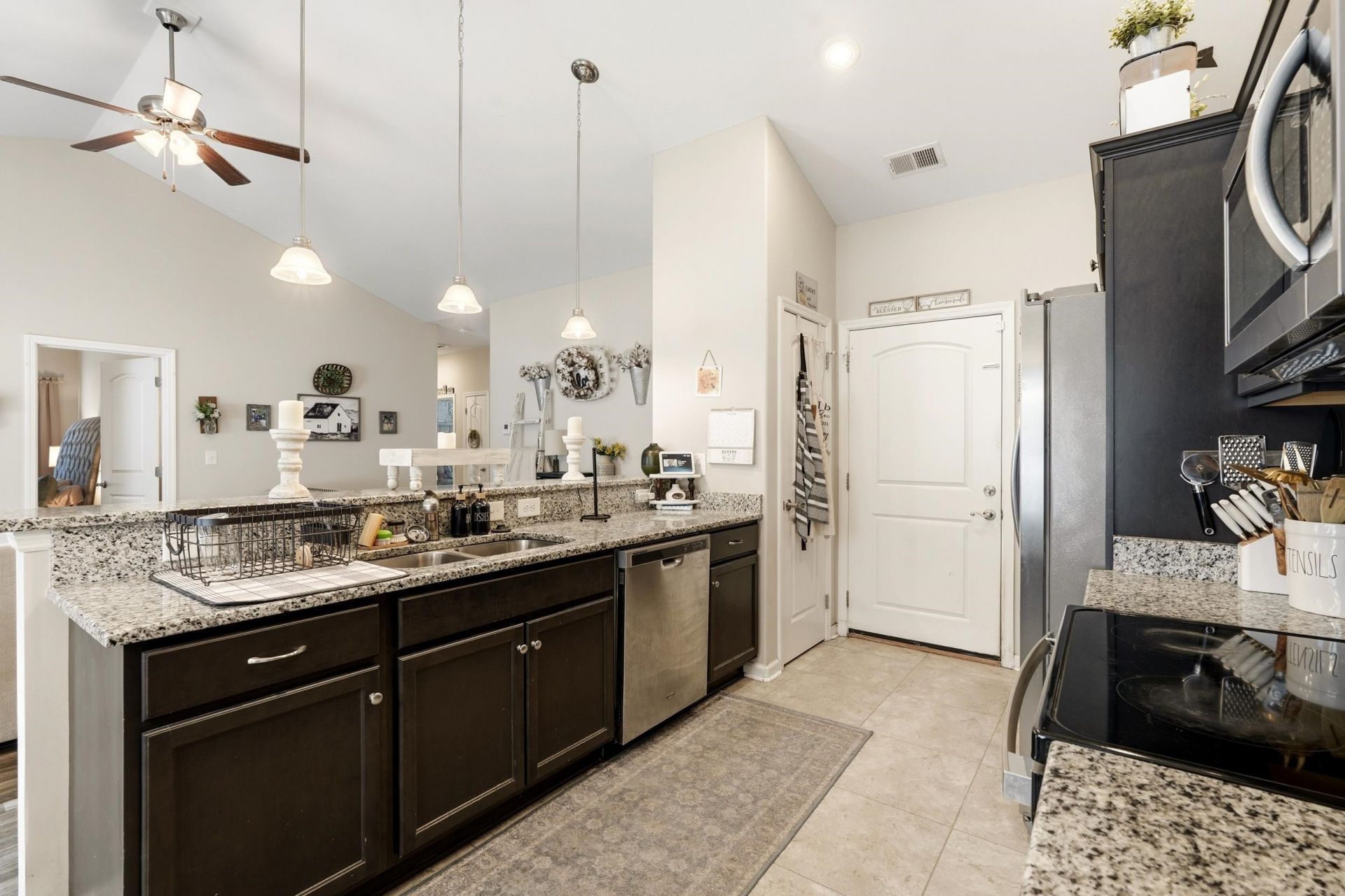 361 Shallow Cove Dr.  Photo 10