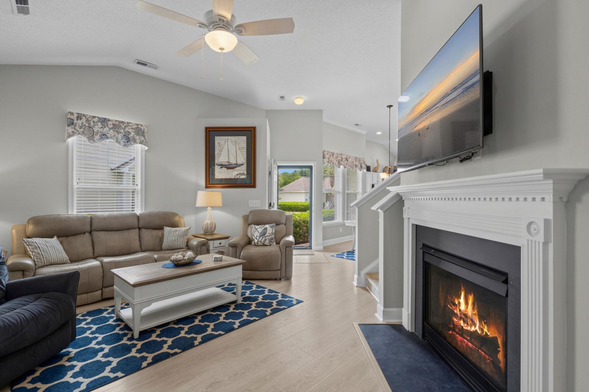 6095 Catalina Dr. Photo 19