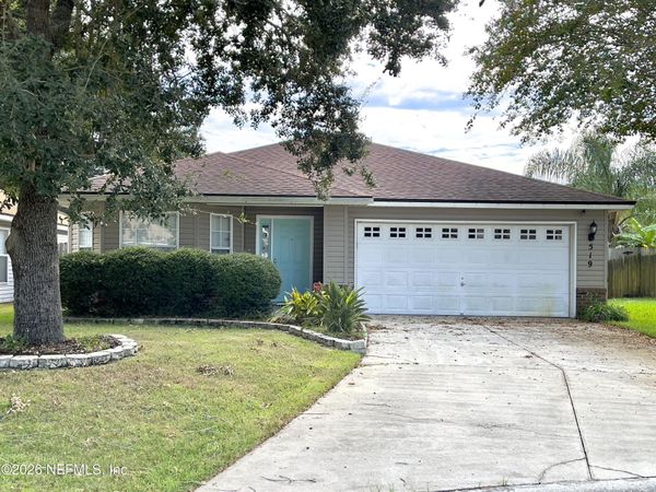 519 CHANCELLOR Drive E, Jacksonville, FL 32225