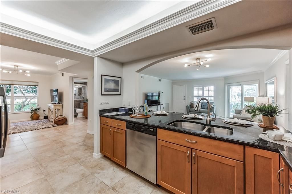 5633 Turtle Bay Dr, Unit 37, Naples, FL 34108 Photo