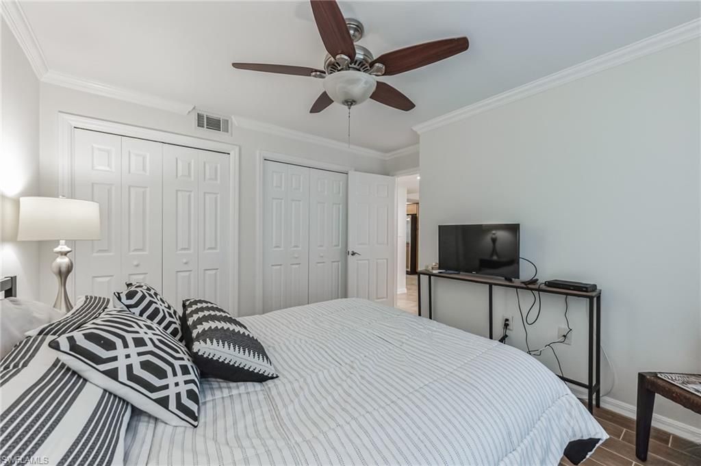 5633 Turtle Bay Dr, Unit 37, Naples, FL 34108 Photo