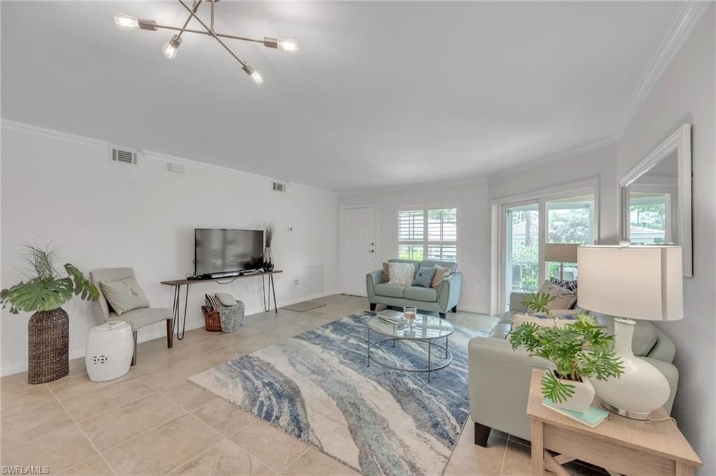 5633 Turtle Bay Dr, Unit 37, Naples, FL 34108 Photo