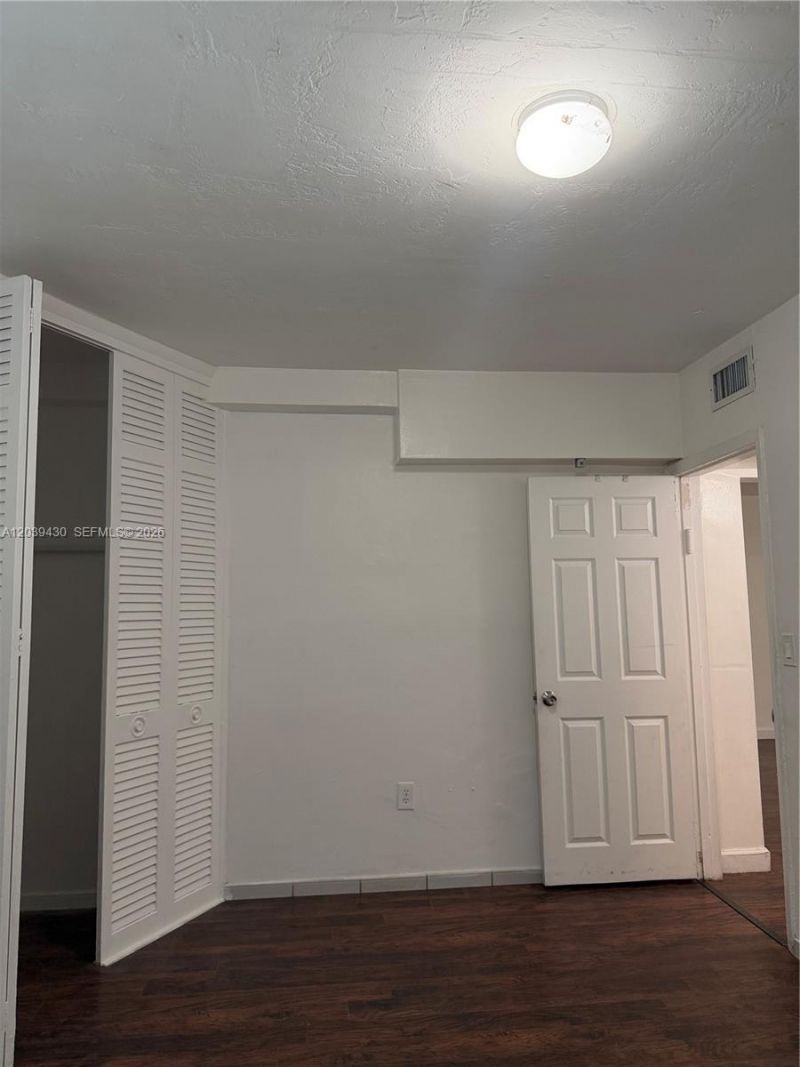 1667 NE Miami Gardens Dr , Unit 145, Miami, FL 33179 Photo
