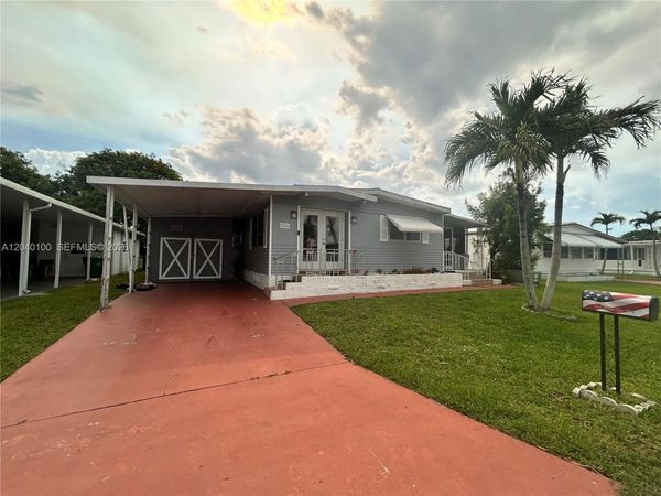 2341 SW 84th Ave, Davie, FL 33324
