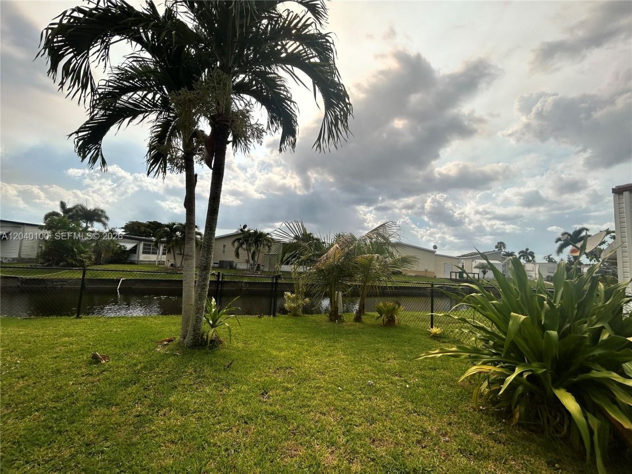 2341 SW 84th Ave, Davie, FL 33324 Photo