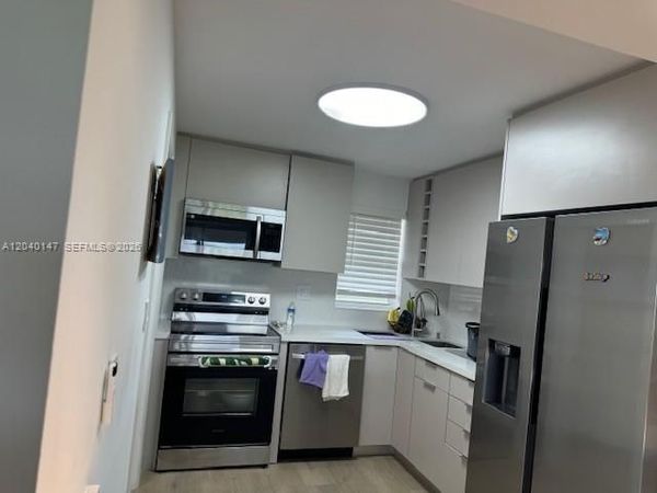 8900 Washington Blvd , Unit 304A, Pembroke Pines, FL 33025