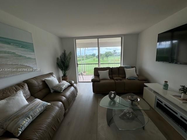 8900 Washington Blvd , Unit 304A, Pembroke Pines, FL 33025 Photo
