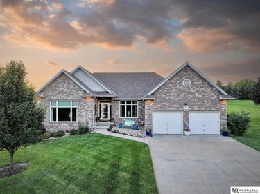 16260 Sage Street, Omaha, NE 68136