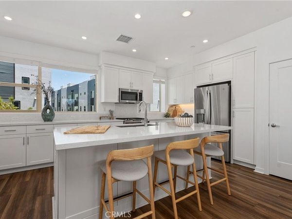 117 Placemark, Irvine, CA 92614