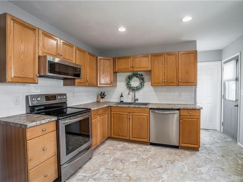133 Hartman Avenue, Tipp City, OH 45371 Photo 9