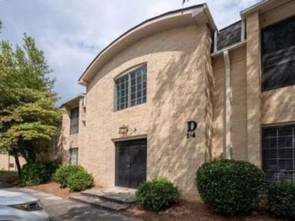 5400 Roswell Road , Unit D4, Sandy Springs, GA 30342