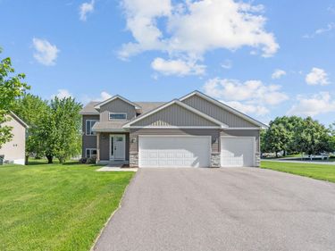 720 Mallard Avenue, Winsted, MN 55395