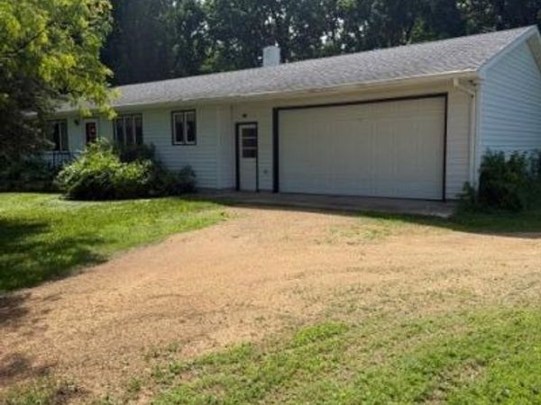 52621 Valley View Circle , Mankato, MN 56003