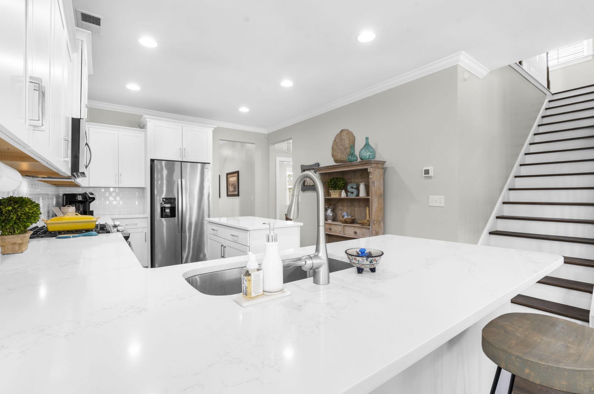 3333 Stockdale Street Photo 10
