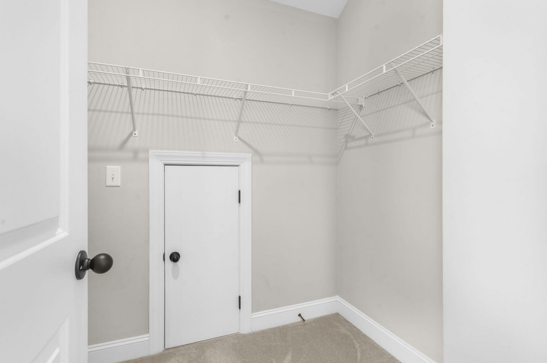 3333 Stockdale Street Photo 23