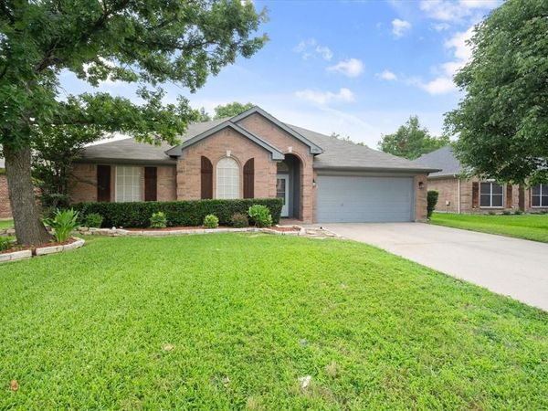 2706 Ferncrest Trail , Mansfield, TX 76063
