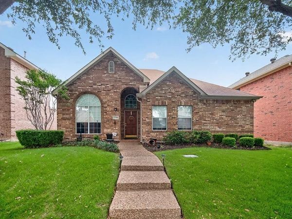 17708 Meadow Grove Lane, Dallas, TX 75287