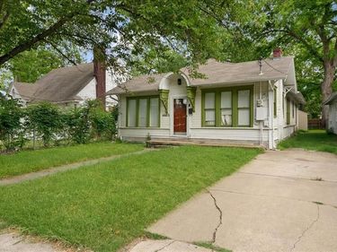 4602 Junius Street , Dallas, TX 75246
