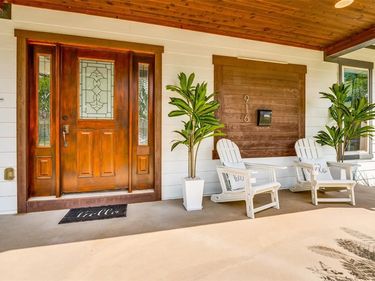 916 S Montreal Avenue, Dallas, TX 75208